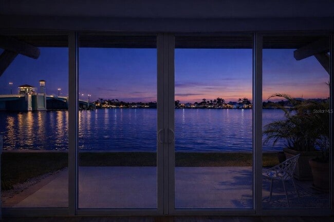 Building Photo - 500 Treasure Island Causeway