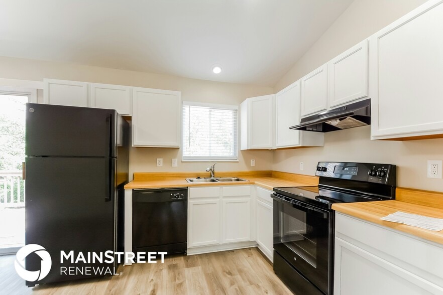 Building Photo - 2114 Sante Fe Cir