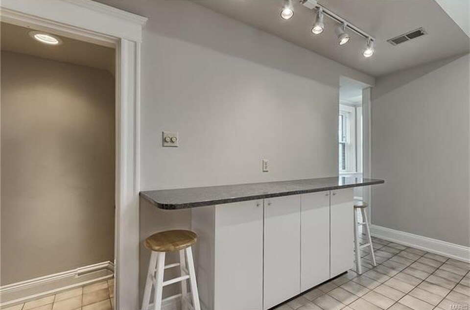 Building Photo - 3884 Utah Pl