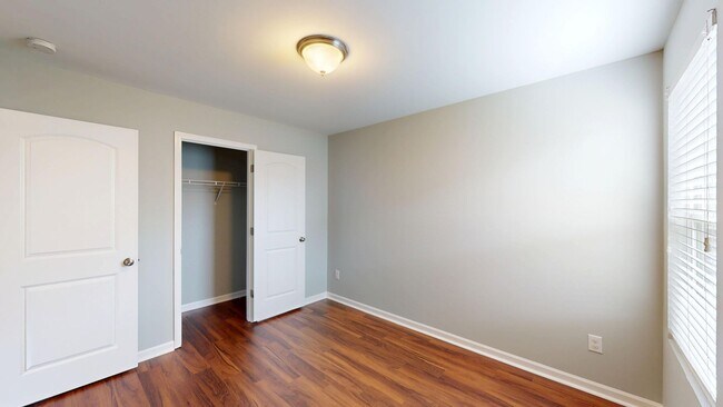 Building Photo - 10612 Kempsford Dr