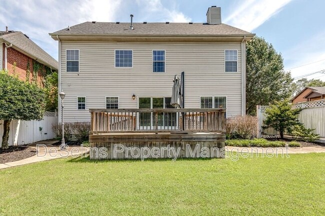 Building Photo - 701 Brent Glen Pl