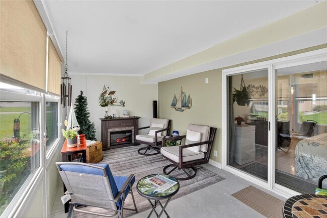 Building Photo - 202 Bedford St