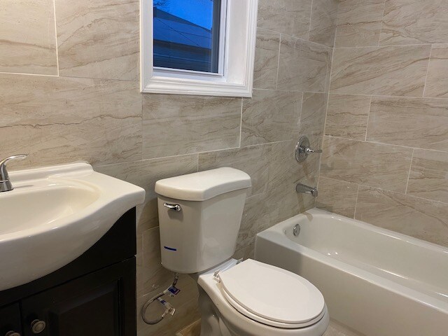 Building Photo - 18 Nuvern Ave