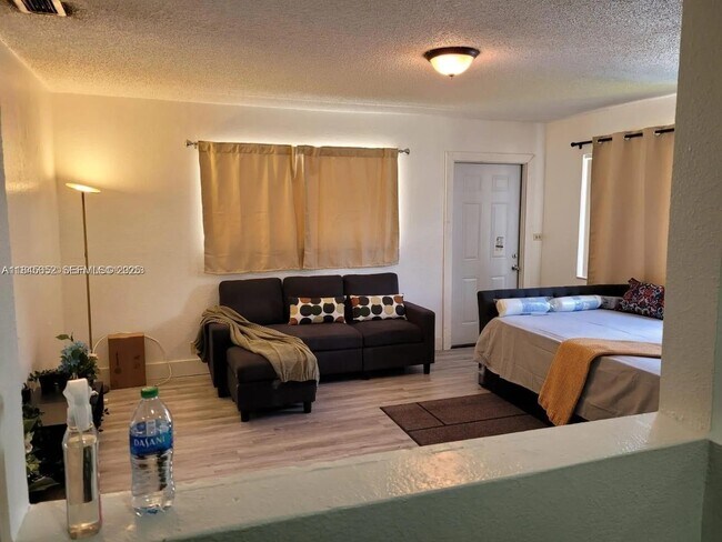 Building Photo - 2126 NW 47th Terrace