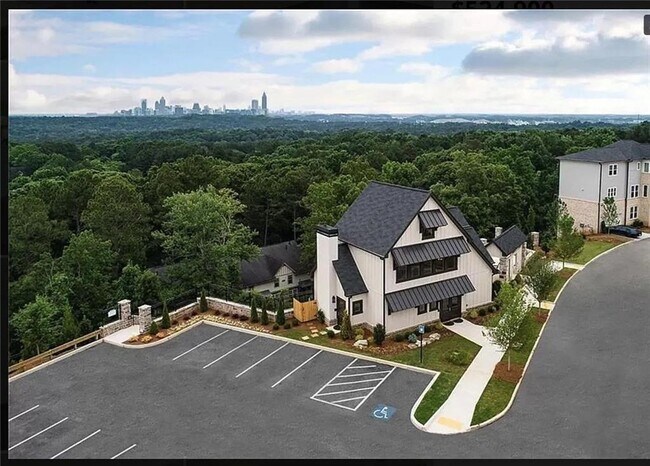 Building Photo - 2438 Figaro Dr