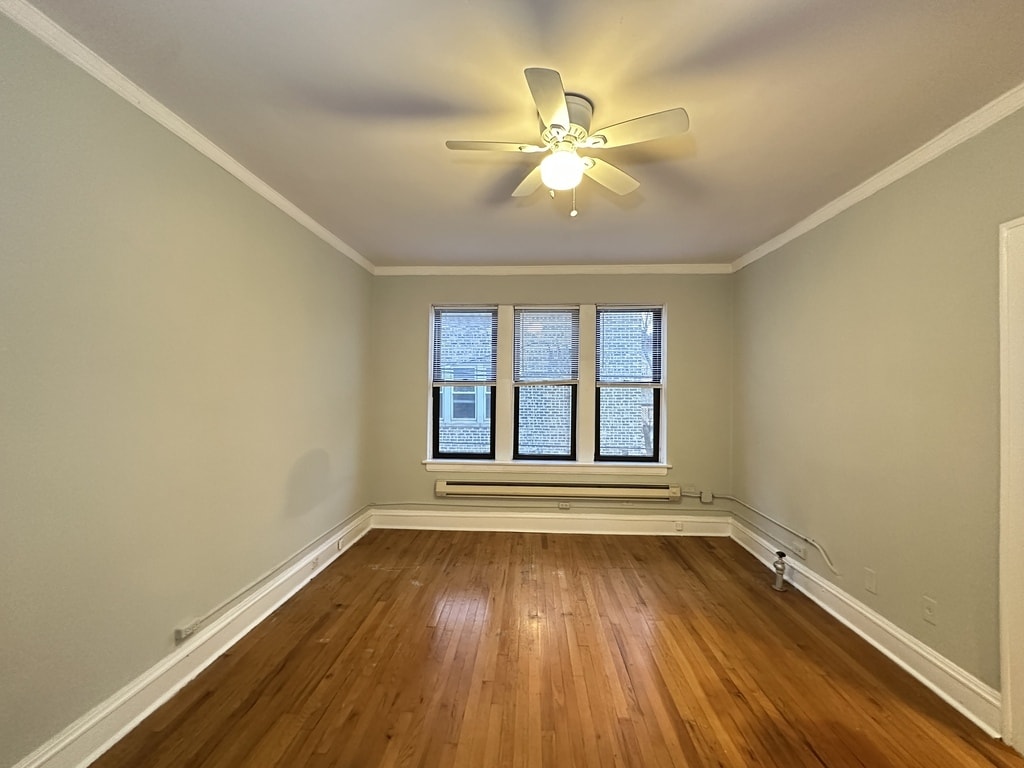 Building Photo - 4632 N Paulina St