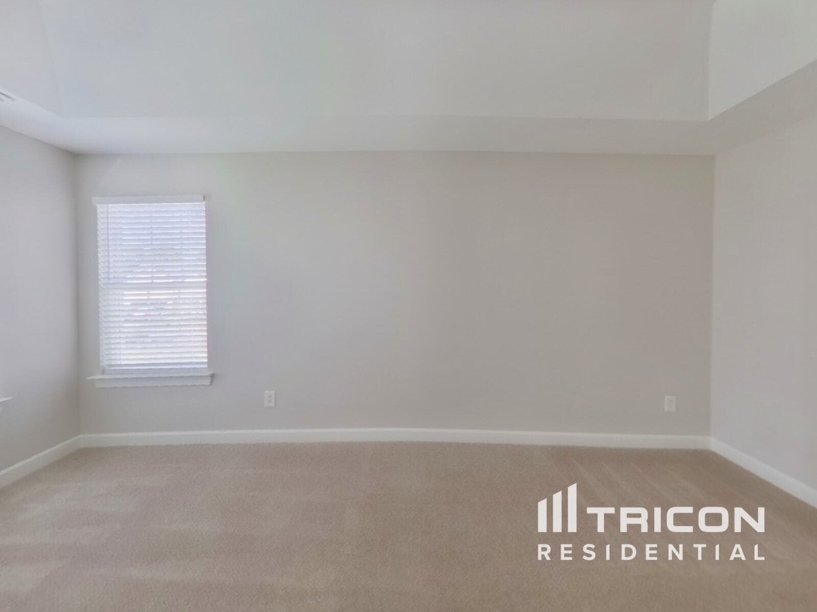 Building Photo - 2625 Sierra Chase Dr