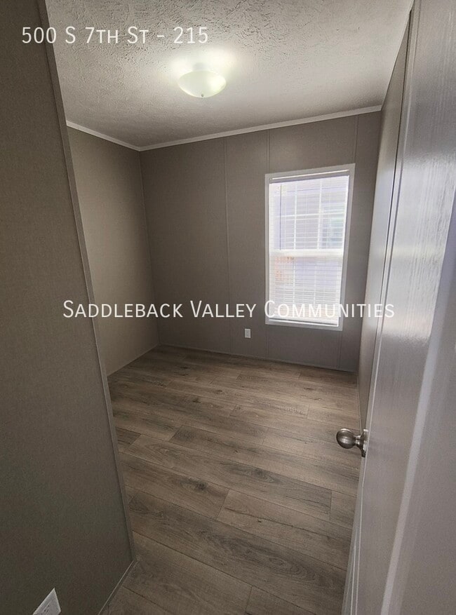 Building Photo - 500 S 7th St