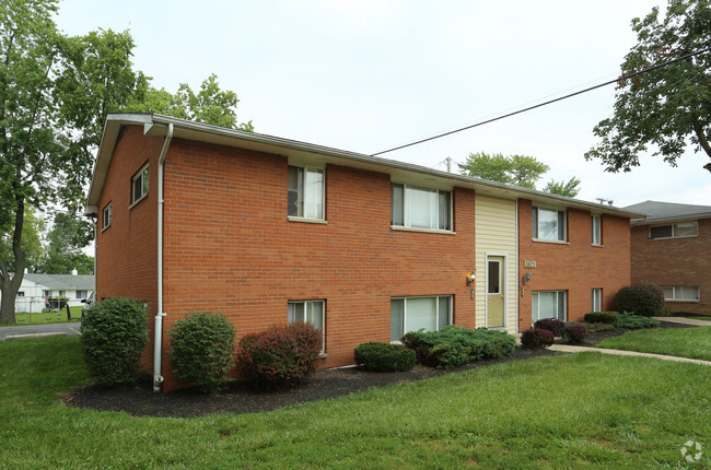 Building Photo - Broadway Grove Apartments