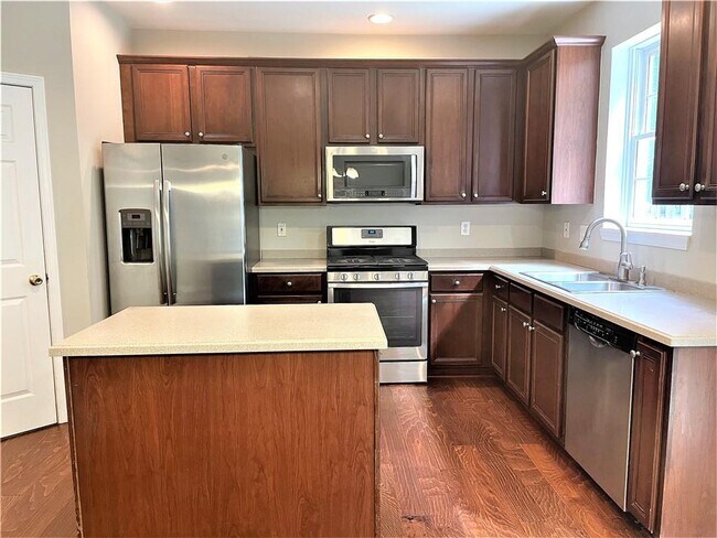 Building Photo - 3045 Spring Field Ct