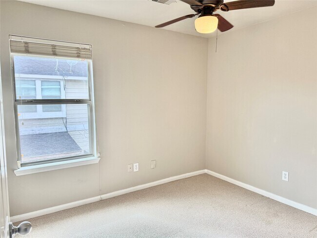 Building Photo - 13107 Lawsons Creek Ln