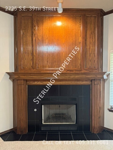 Building Photo - 2725 SE 39th St