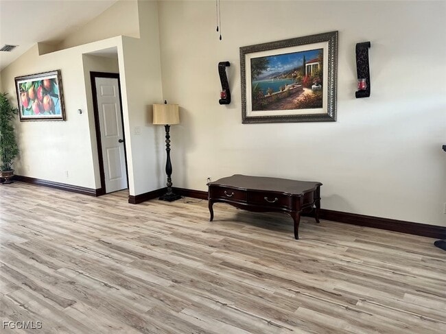 Building Photo - 3480 45th Ave NE