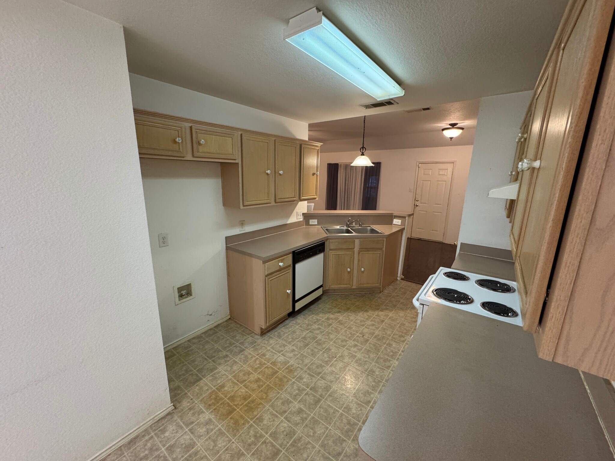 Kitchen - 1814 McNeely St