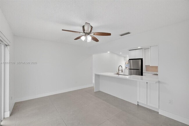 Building Photo - 4530 SW 143rd Pl