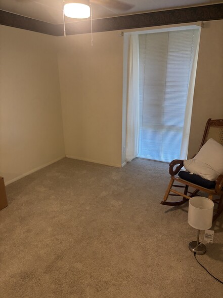 BR 3 - 2616 Redcoat Dr