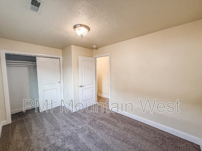 Building Photo - 2779 W 5525 S