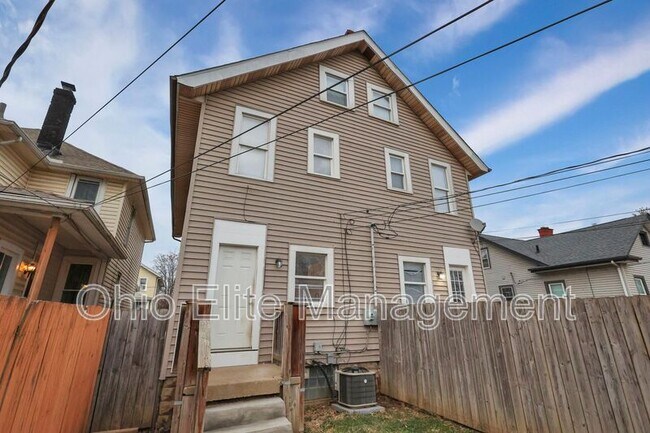 Building Photo - 293 E Woodrow Ave