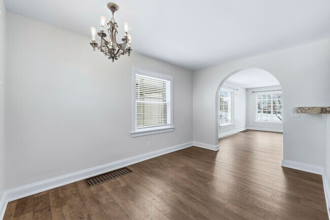 Building Photo - 714-716 Packard Ave