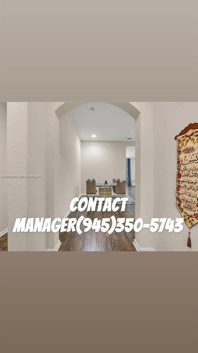 Building Photo - 24962 SW 118 Ct