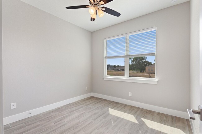 Building Photo - Deposit-Free! Modern, energy efficient hom...