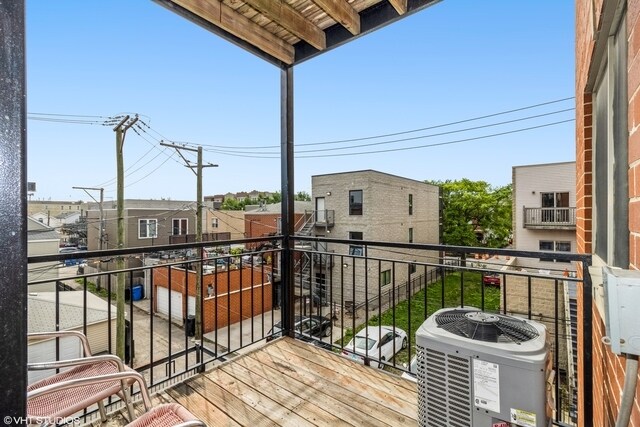 Building Photo - 519 S Maplewood Ave