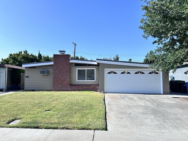 Building Photo - 3515 Shafer Dr