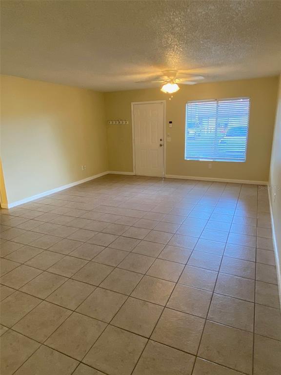 Building Photo - 701 W Rosewood Ln