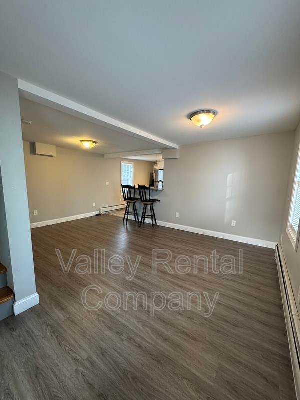 Building Photo - 123-125 Williams St