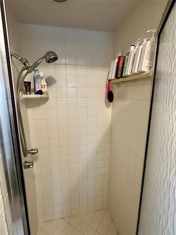 Building Photo - 7145 Crooked Oak Dr