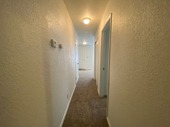 Building Photo - Beautiful Remodeled Home for Rent