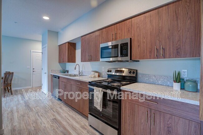 Building Photo - 13001 S Crompton Lane