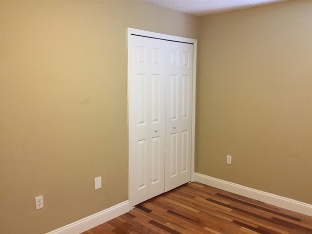 Building Photo - 1667 Vista Lake Cir