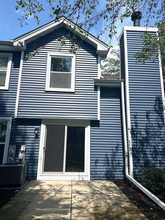 Building Photo - 24 Cedar Grove Ct