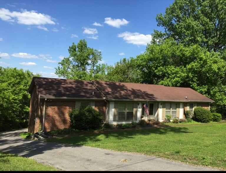 Building Photo - 245 Hickorydale Dr