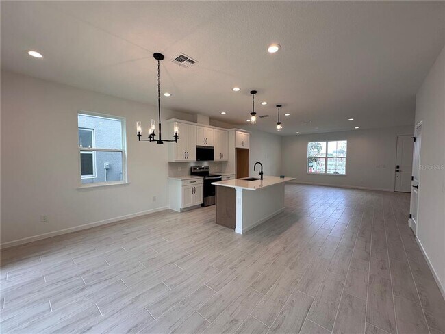 Building Photo - 12899 Westhaven Oak Dr