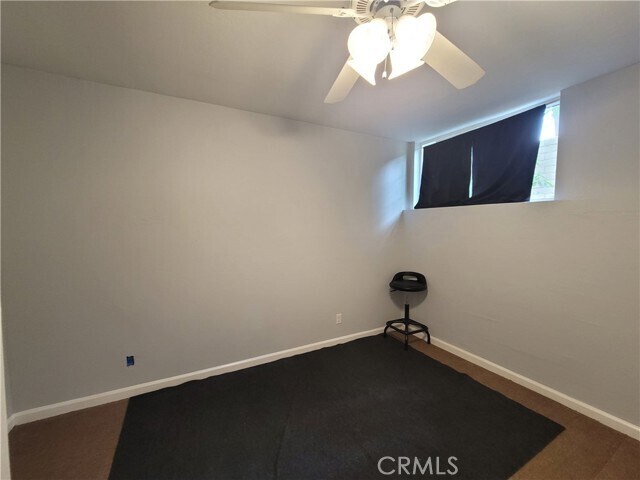 Building Photo - 5730 Vineland Ave
