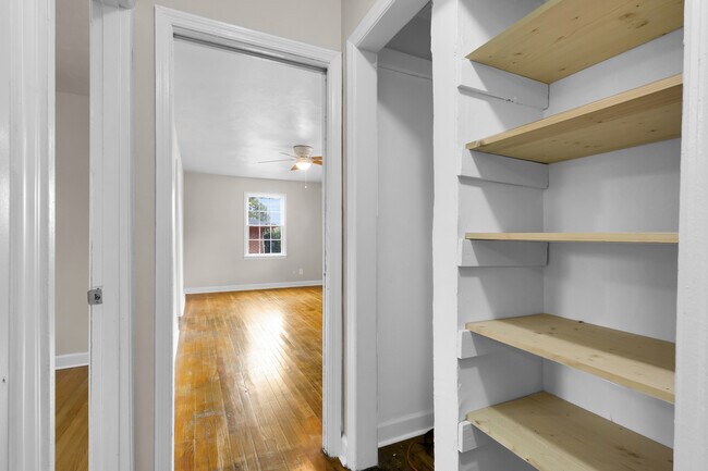 Building Photo - 1508 Beaufort St