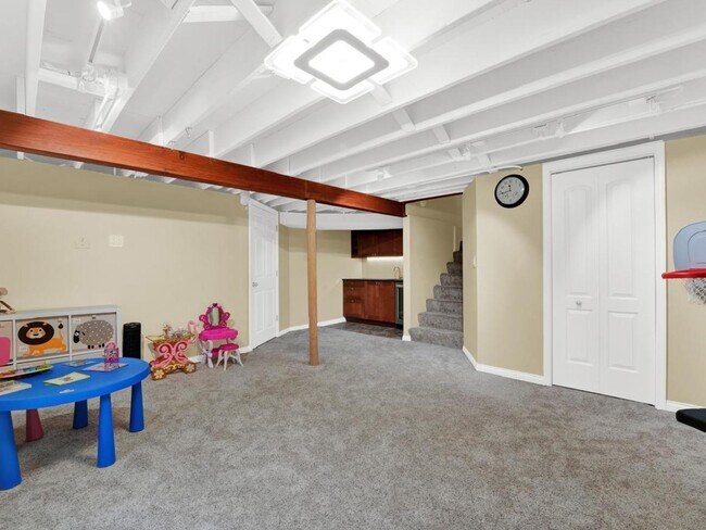 Building Photo - 411 Arlington Ave