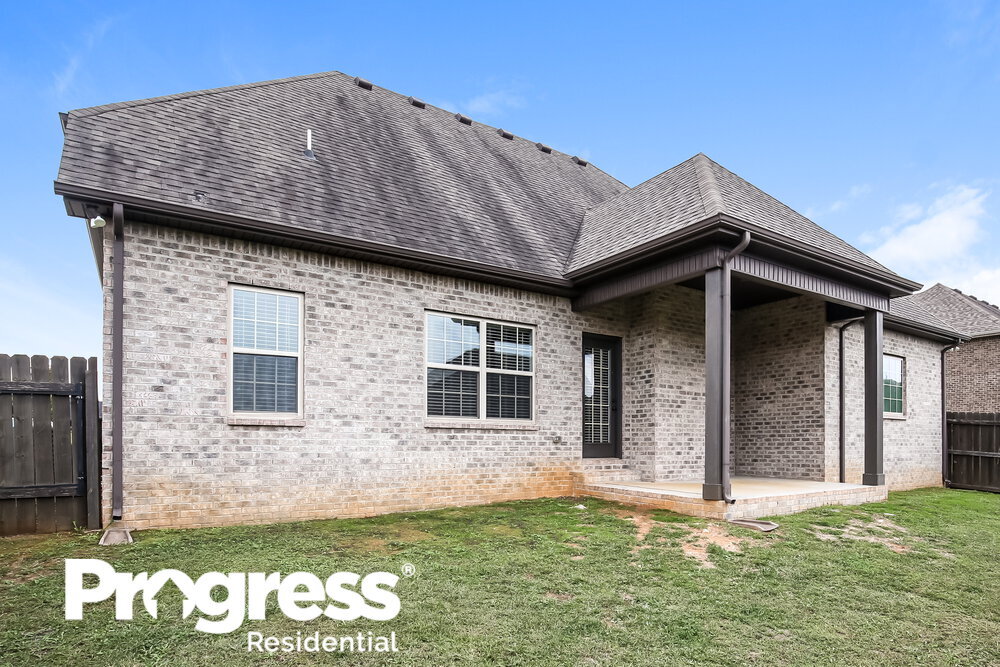 Building Photo - 1703 Drayton Dr