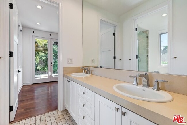 Building Photo - 2890 Forrester Dr