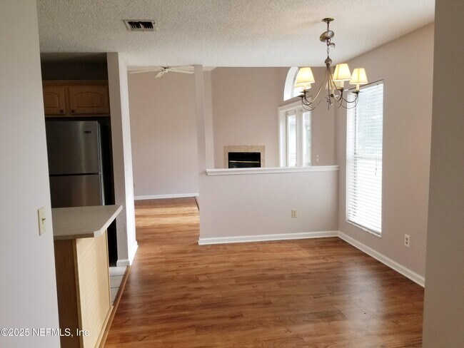 Building Photo - 2159 St Martins Dr E