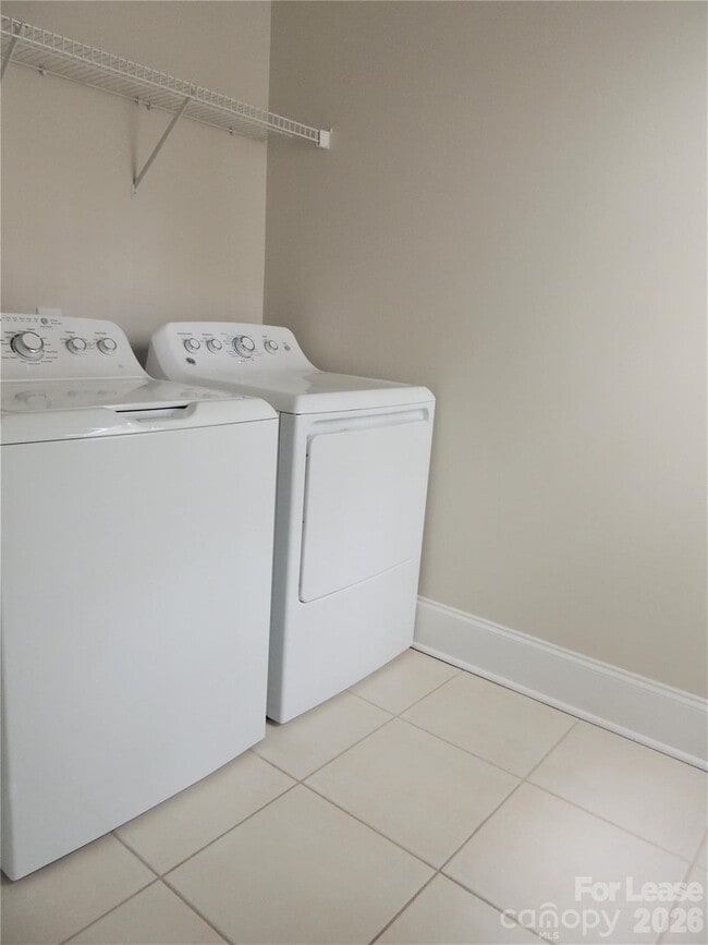 Building Photo - 14555 Adair Manor Ct