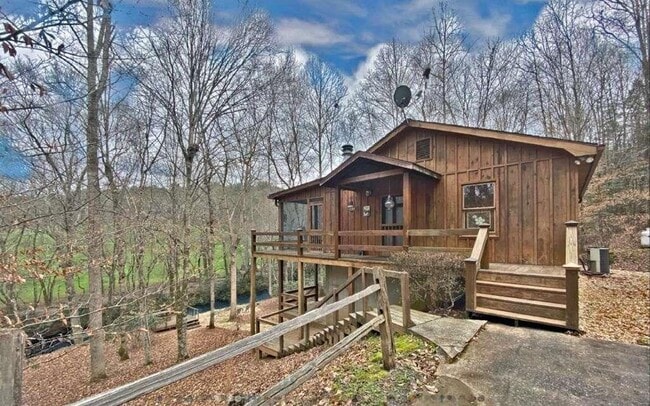 Building Photo - 174 Lost Valley Ln