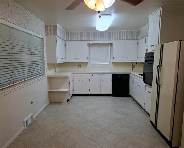 Building Photo - 916 Ridgewood Terrace