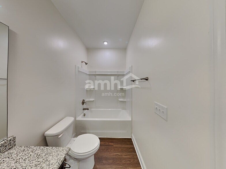 Building Photo - 334 Golucke Way