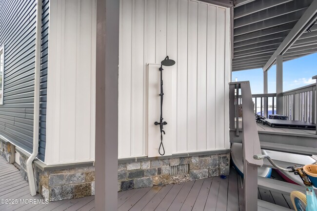 Building Photo - 28 Harborside Dr E