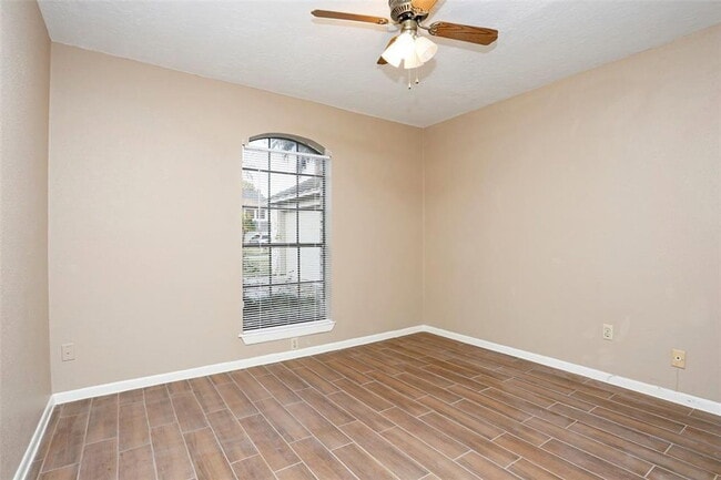 Building Photo - 21623 Park York Dr