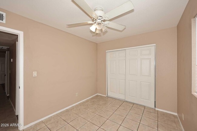 Building Photo - 303 N Miller Rd