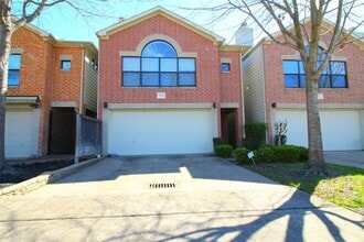 Building Photo - 3031 Buttercup St